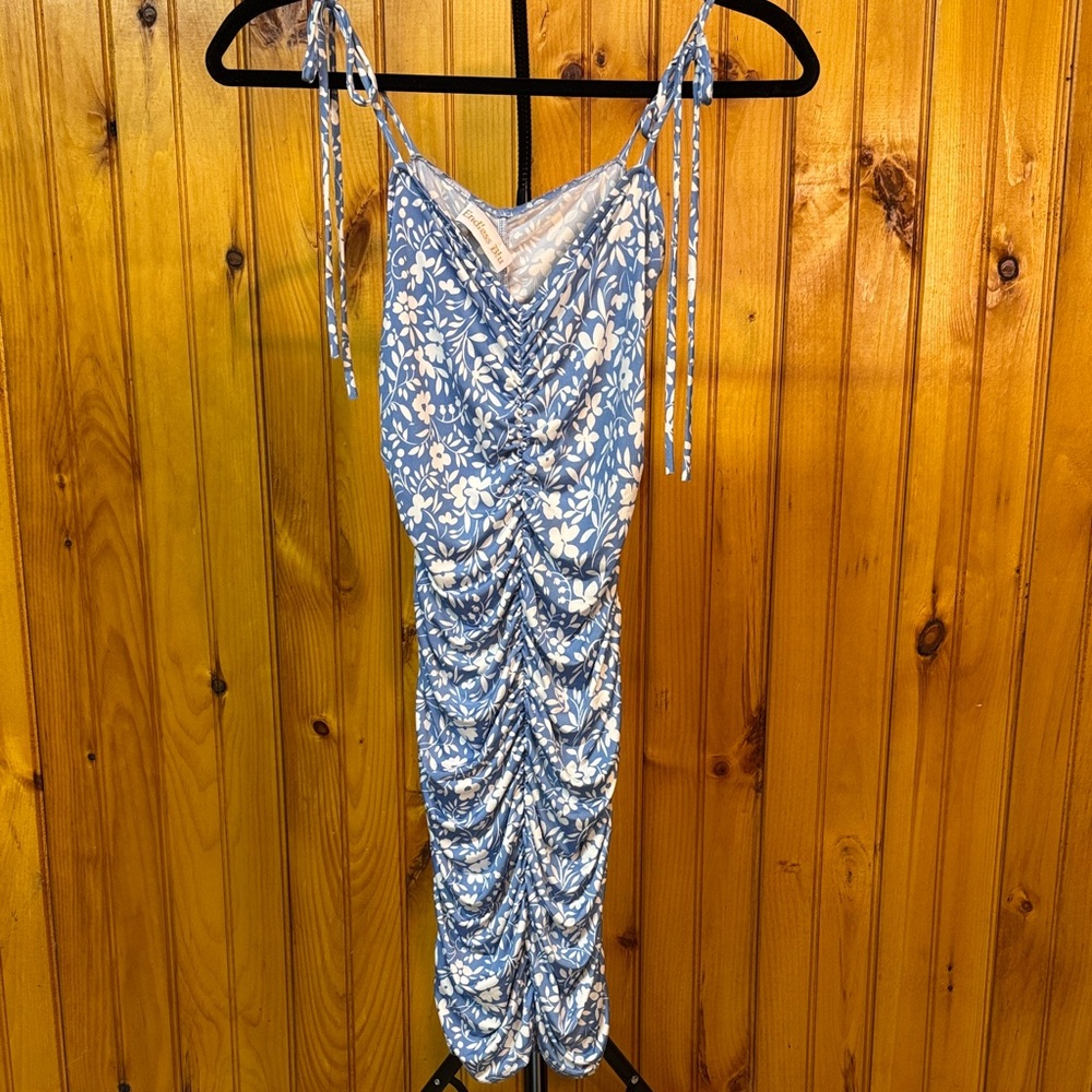 Endless Blu Floral Dress with Ruched Detail
